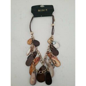 Mix it  Brown Shell Over Drop Necklace